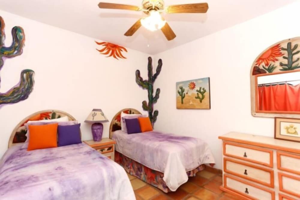 Family Townhome, 4 Bedrooms photo 1