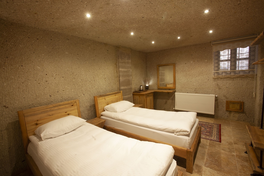 Economic twin room photo 1