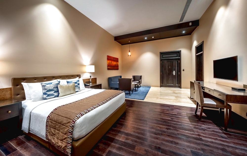 Premier Suite photo 1