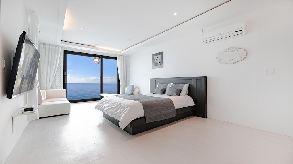 Basic Room, 1 Bedroom (Sorrento(Spa)) photo 1