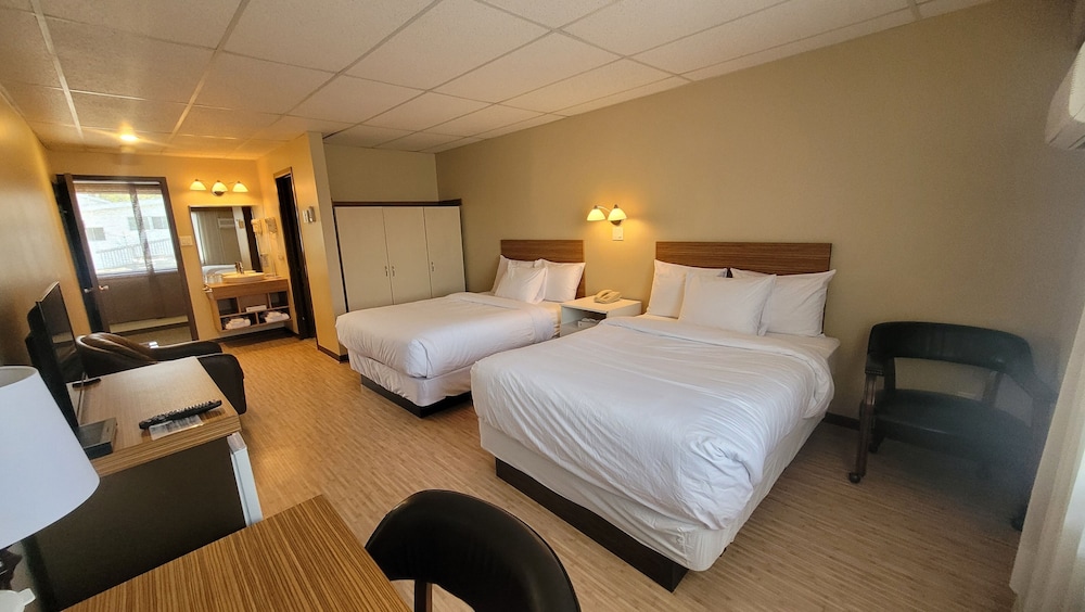 Comfort Room, 2 Double Beds photo 3
