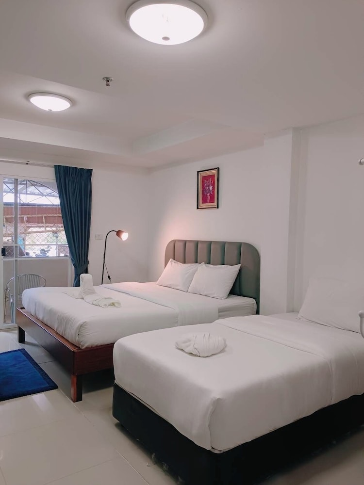 Triple Room, City View photo 1
