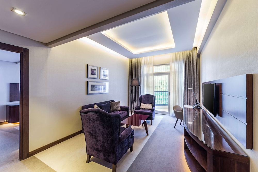 Junior Suite (Lounge Access) photo 3