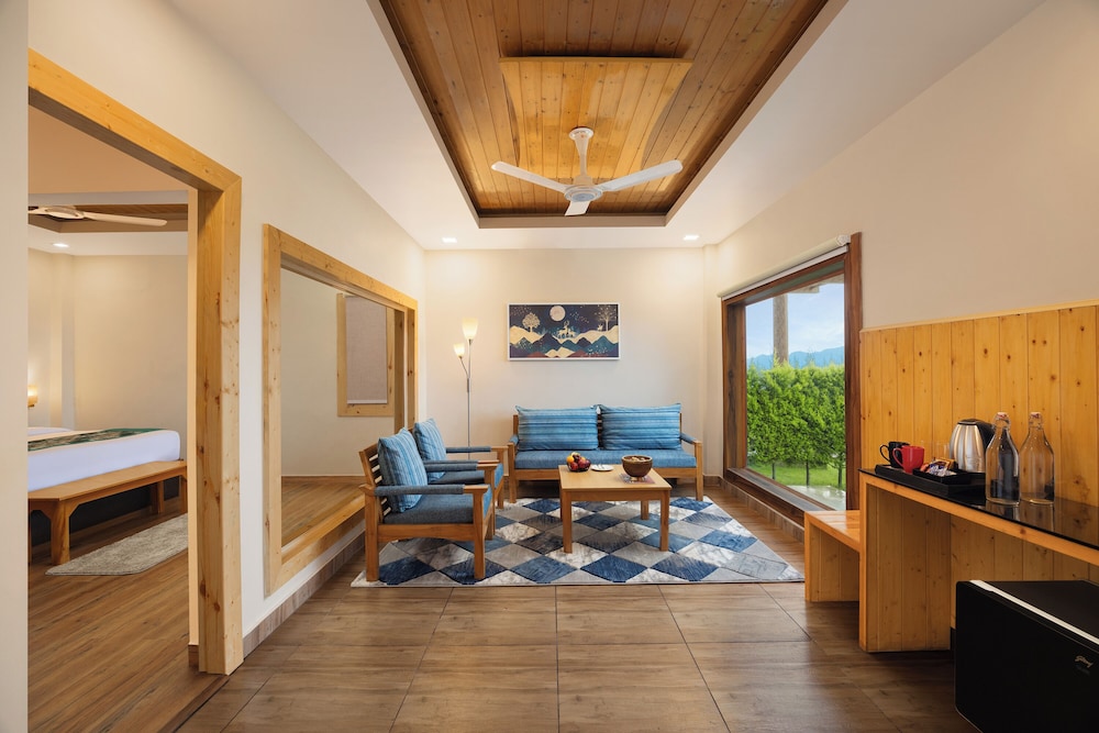Luxury Chalet with Pool