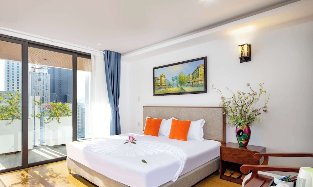 Premium Double Room, Balcony, City View photo 1