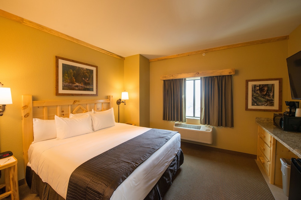 Luxury King Suite - Waterpark Access Included
