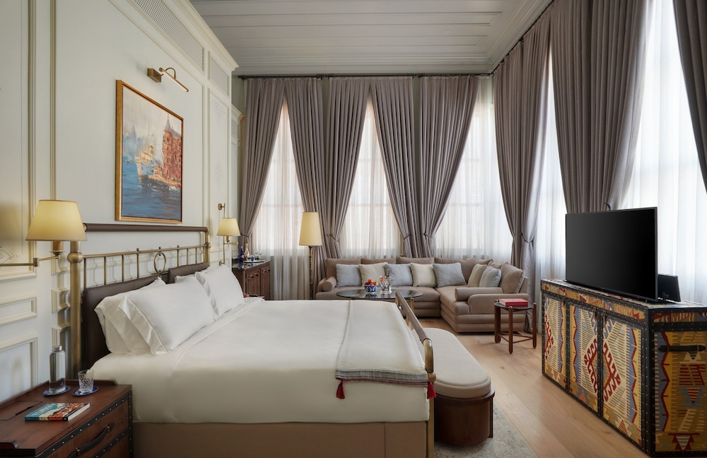 Courtyard Suite - Photo 4
