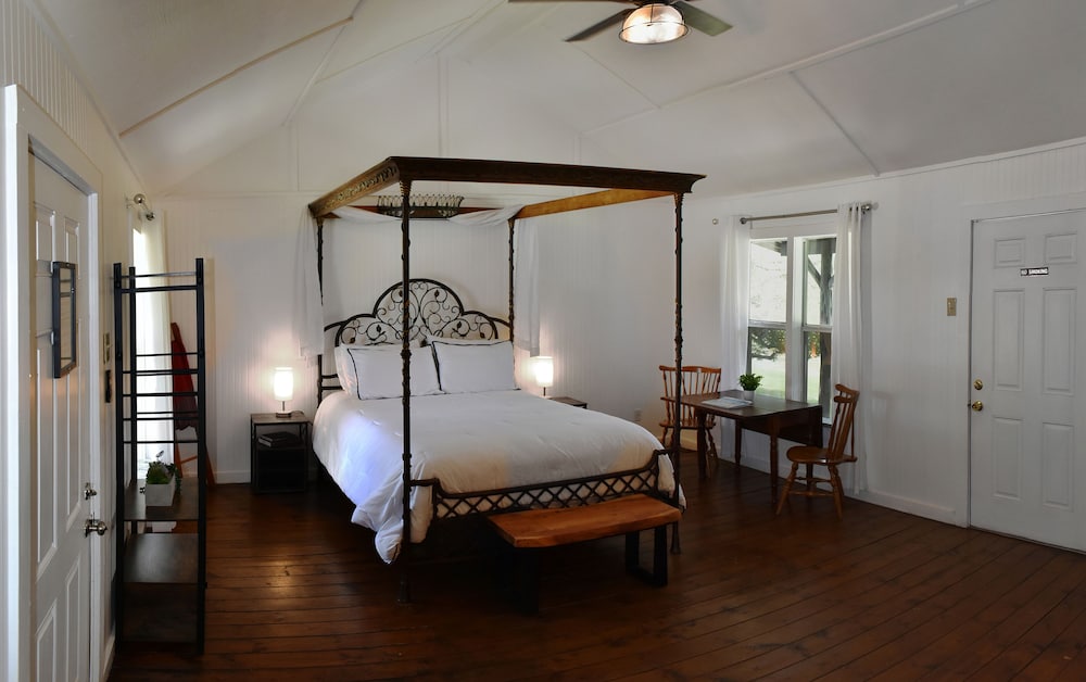 Cabin 101