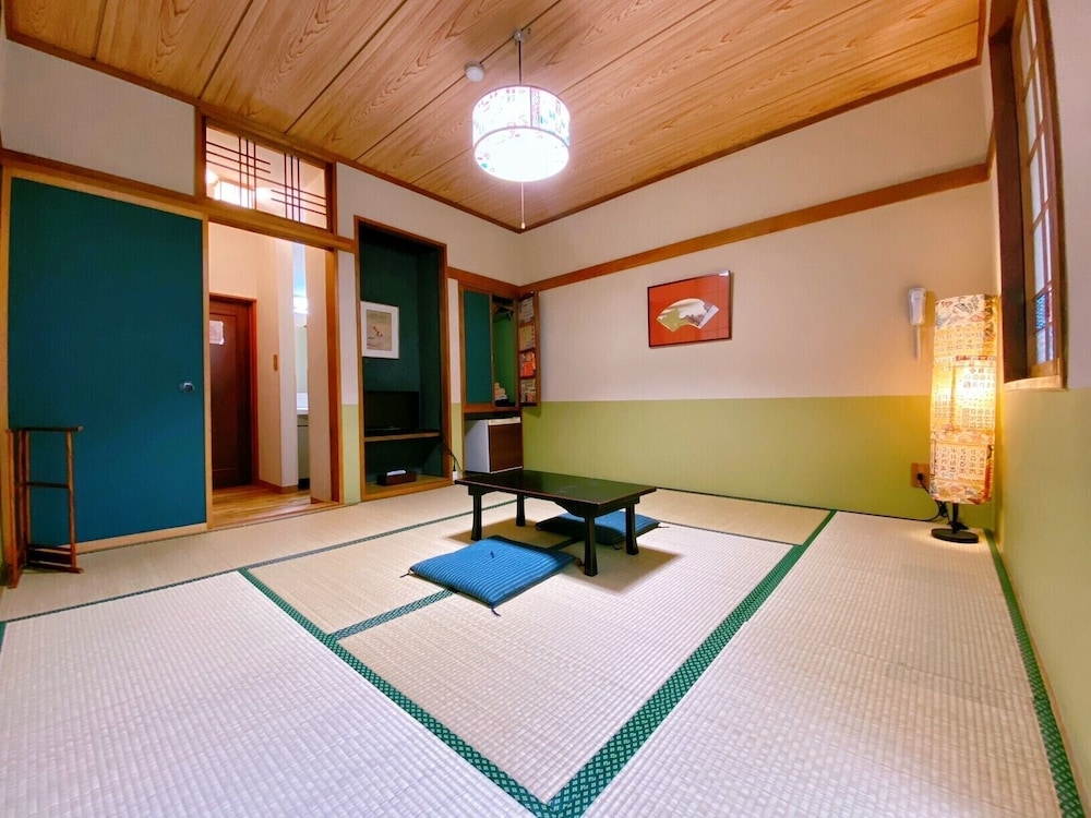 Japanese Style Room for 3 guests, Non Smoking, No Pets photo 3