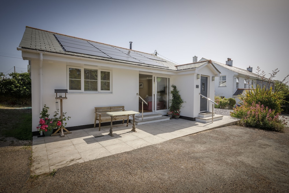 Traditional Cottage photo 3