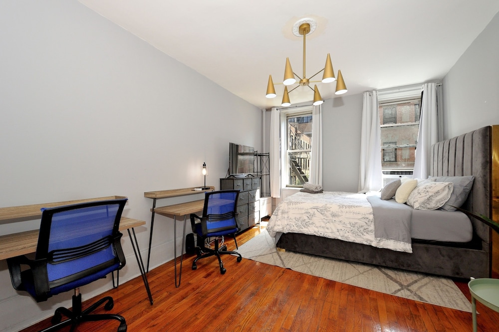 Apartment photo 2