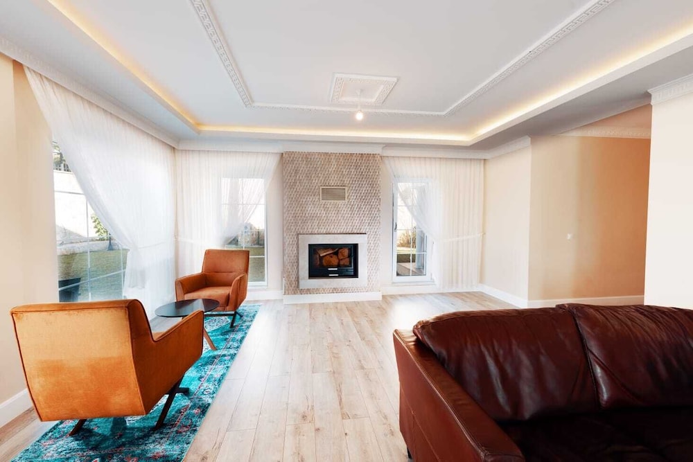 Luxury Villa photo 3