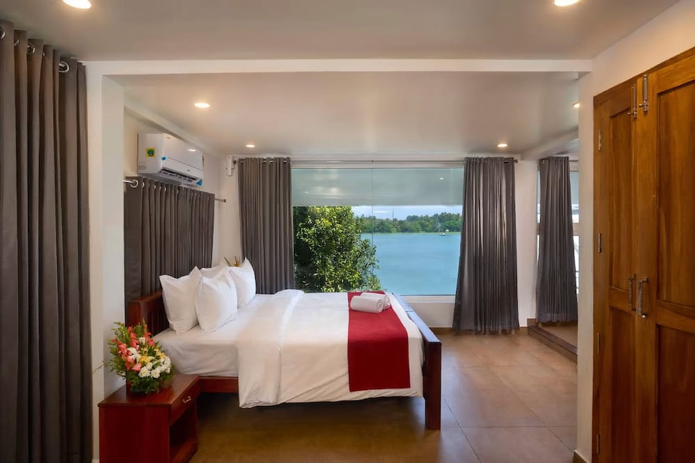 Superior Room, Sea View photo 1