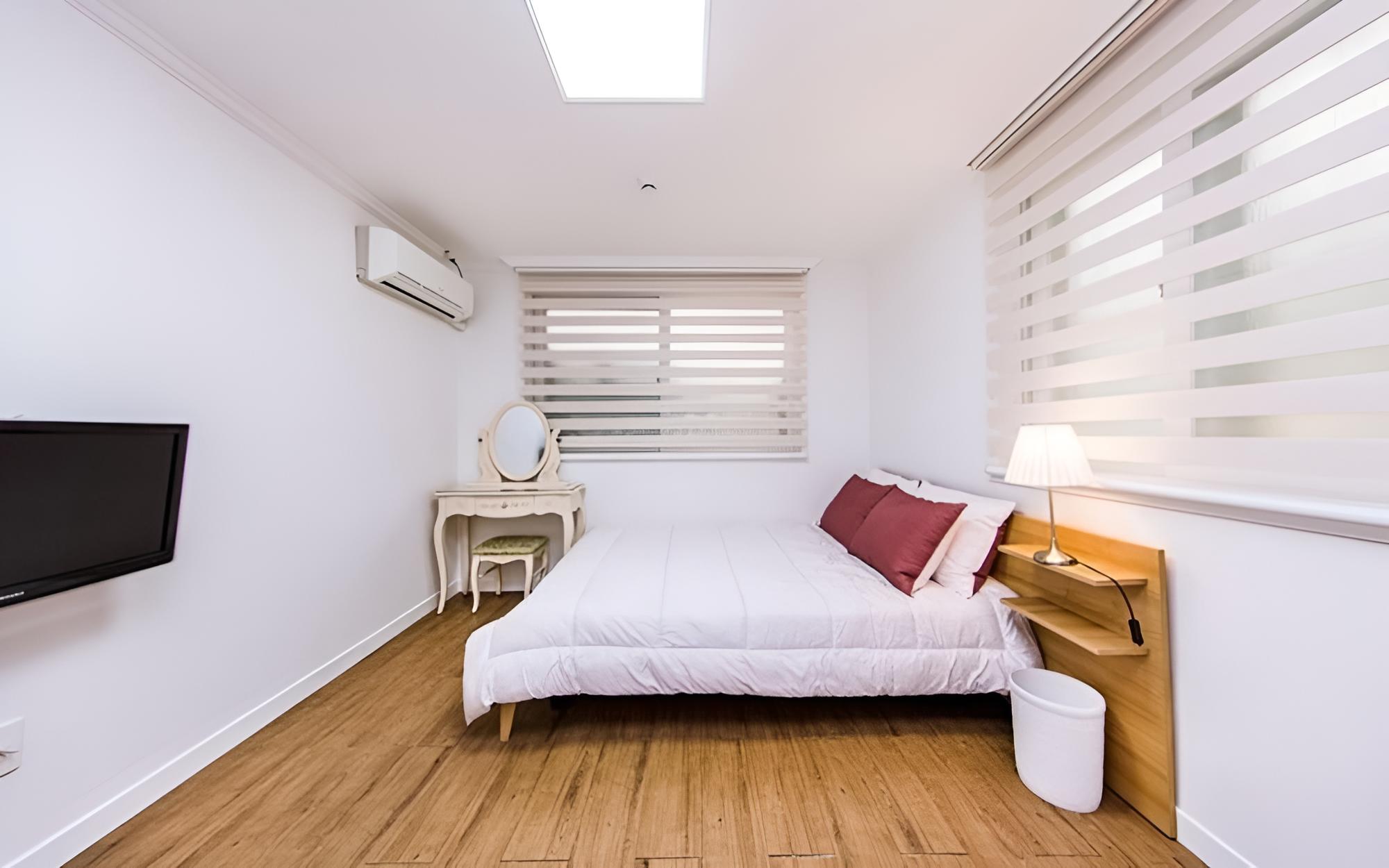 Room (Medium bed 103)