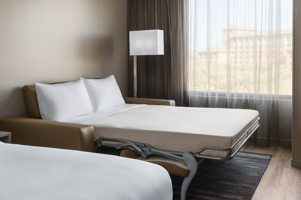 Room, 1 King Bed with Sofa bed (Mobility/Hearing Access, Roll-In Shwr) - Photo 3