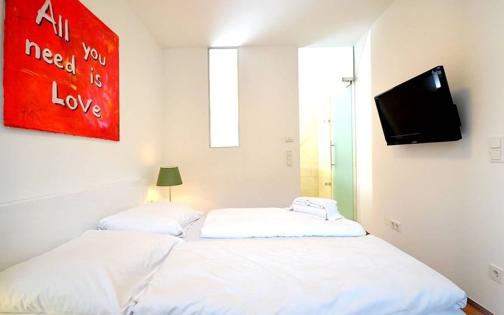 Apartment (1 Bedroom)
