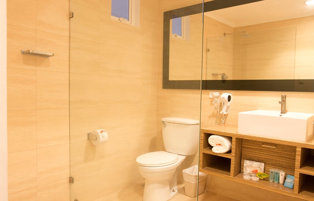 Deluxe Double or Twin Room, Balcony, Ocean View (No access to the saltwater pool) - Photo 2