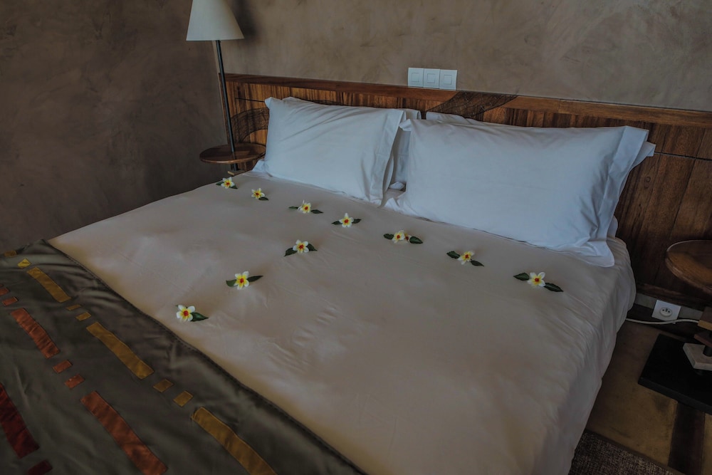 Standard Double Room (Electricity available 5-9 AM  6-10 PM) photo 3