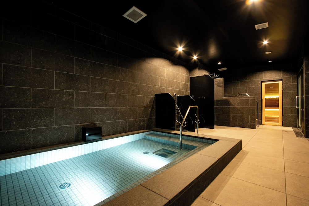 Comfort Studio with 3beds (with Terrace & Private Sauna Experience 21:30-23:00), Non Smoking