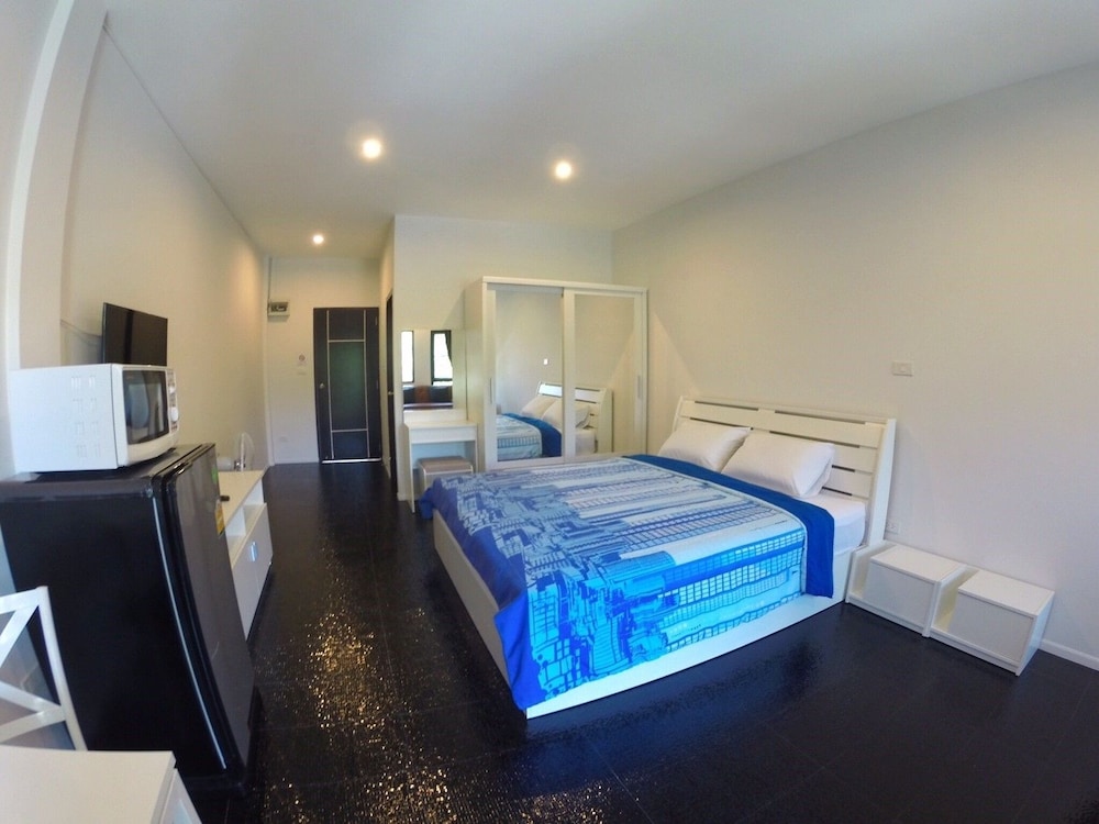 Grand Apartment, 1 King Bed photo 3