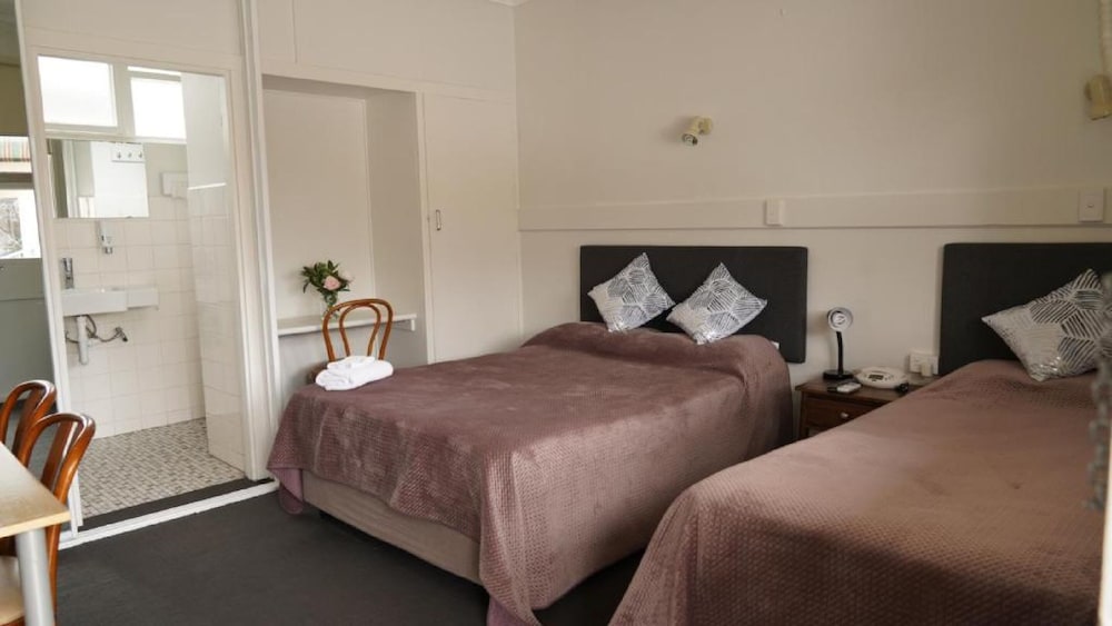 Standard Room (Budget Twin) photo 2