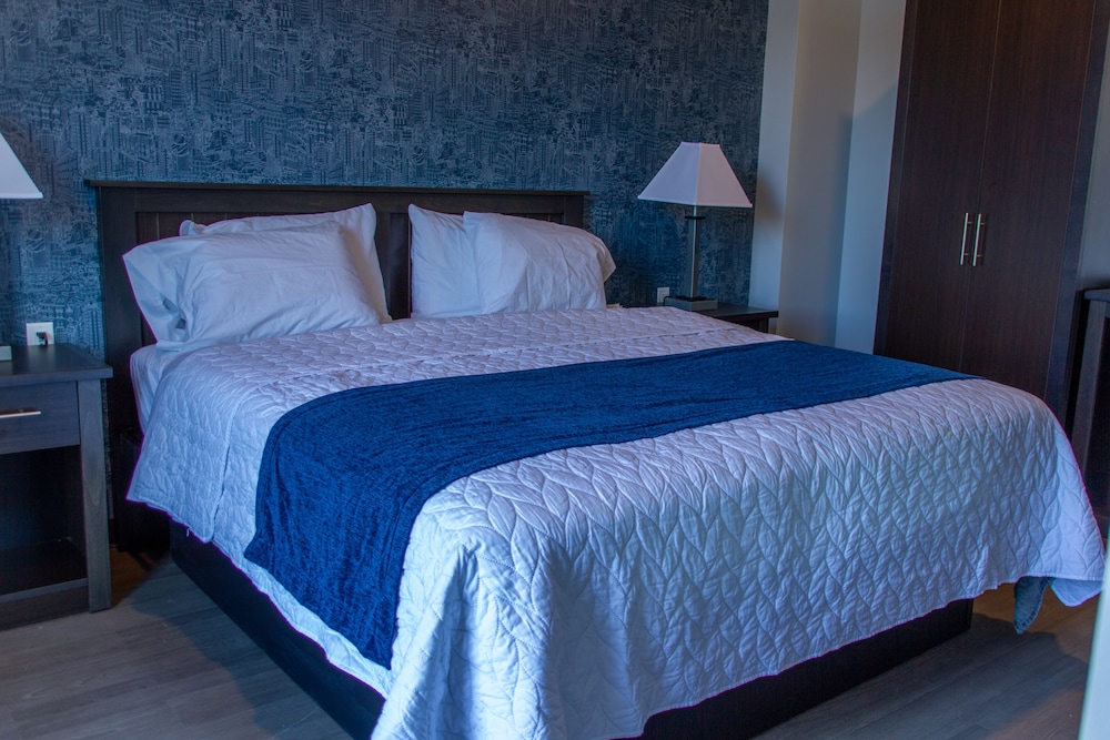 Executive King Suite River View