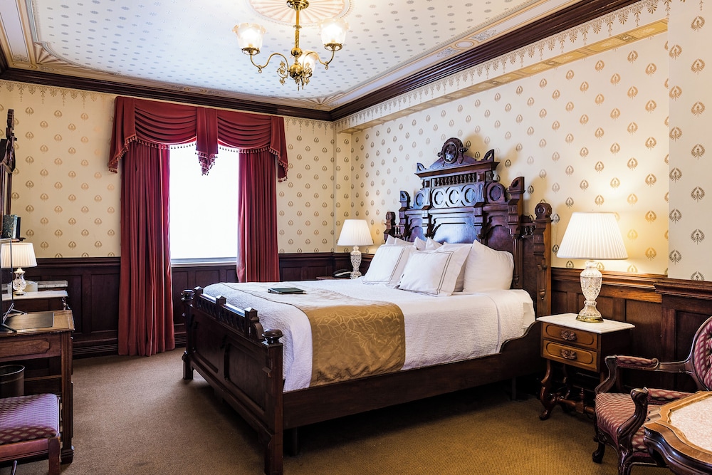 Classic Room, 1 Queen Bed