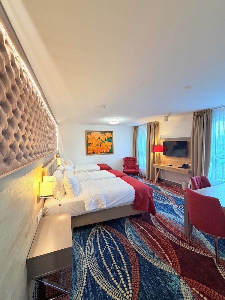 Premium Room, Multiple Beds photo 3
