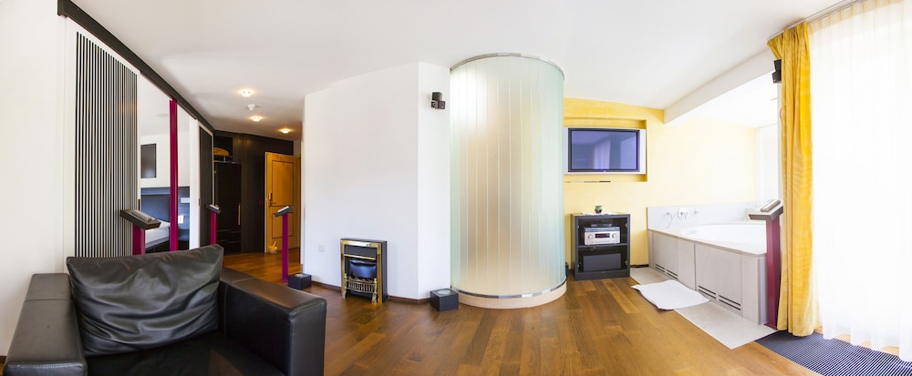 Suite Heaven photo 3