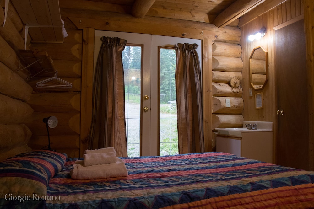 Chalet, 3 Bedrooms, Lake View, Lakeside photo 2