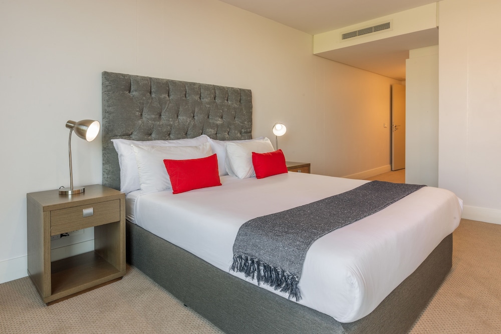 Presidential Apartment, 2 Bedrooms, Kitchen, Mountain View