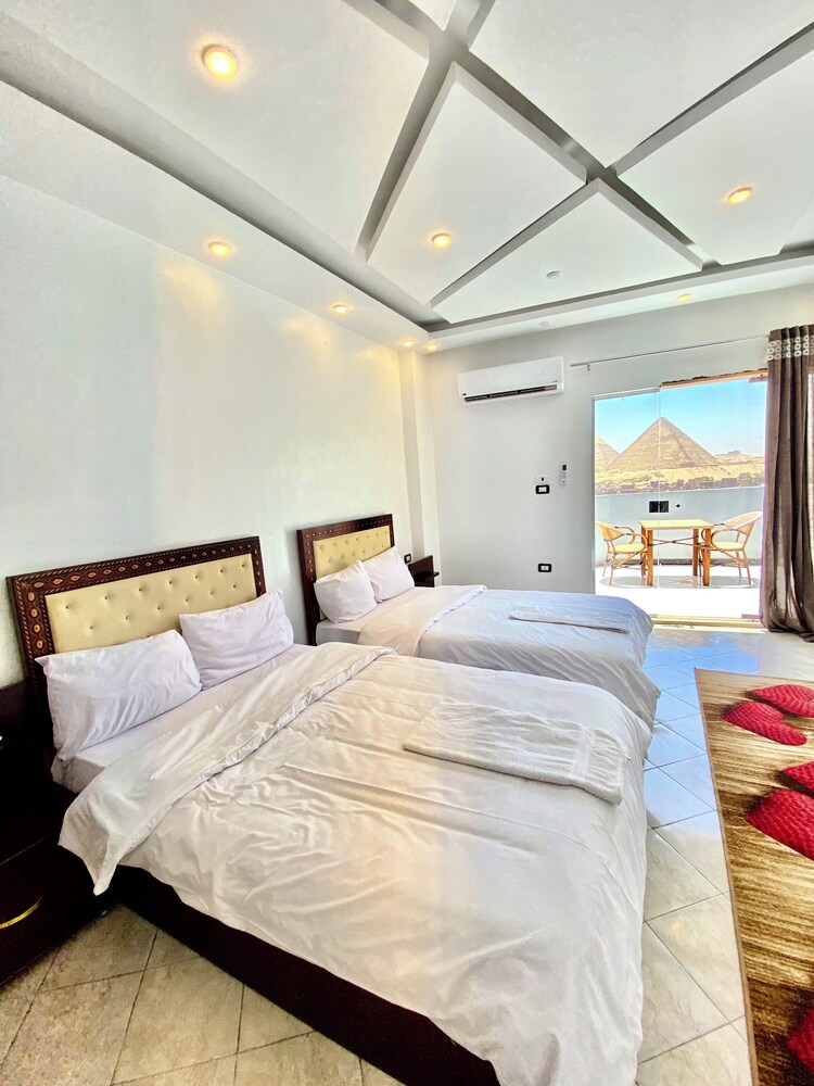Deluxe Quadruple Room photo 2