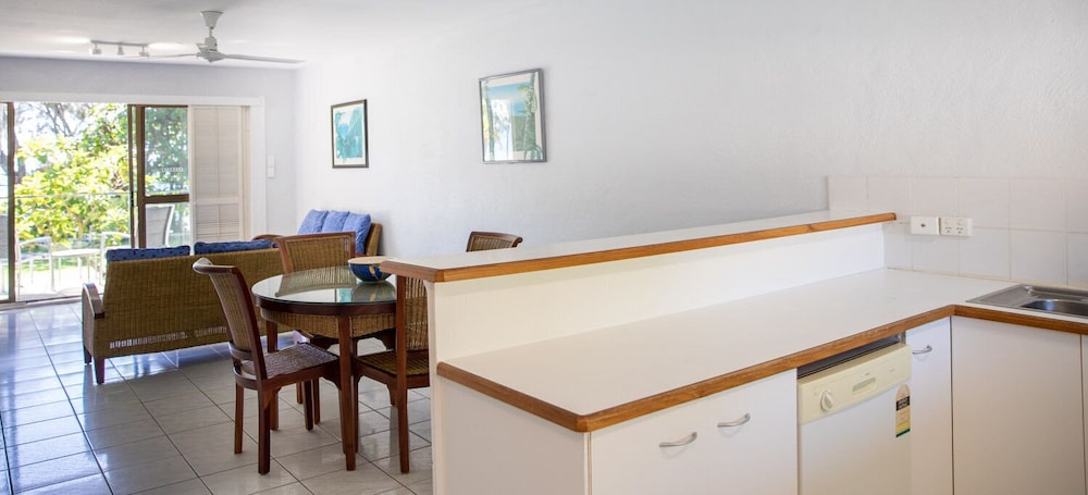 Family Apartment, 2 Bedrooms, Terrace, Sea View photo 3