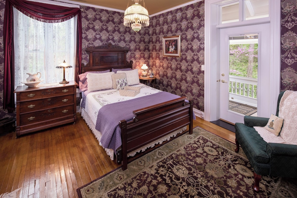 Single Room (Bess)