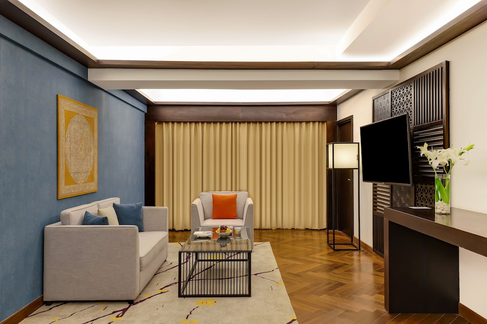Premier Suite - Photo 6