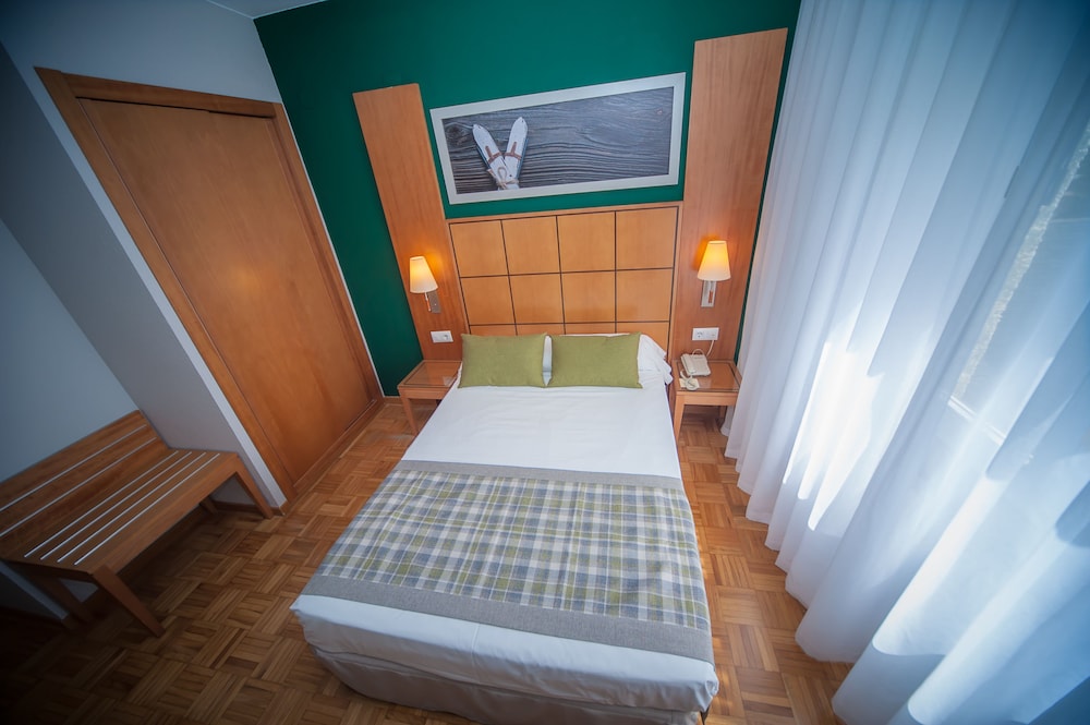 Single Room photo 2