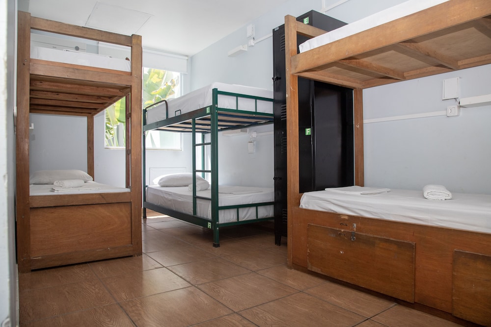 Shared Dormitory, Shared Bathroom