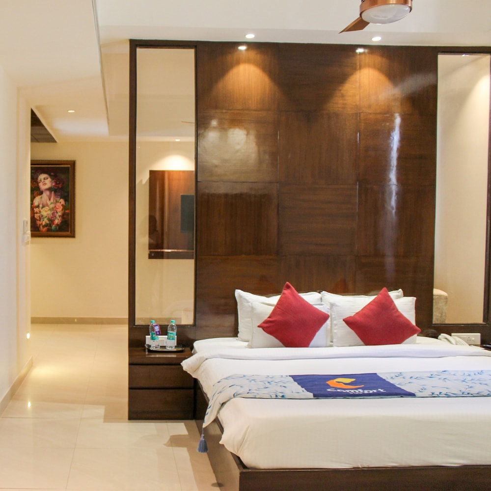 Suite, 1 Double Bed, Non Smoking - Photo 11