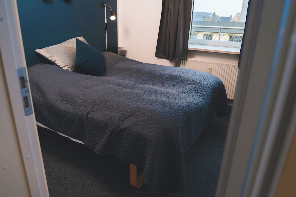 Classic Double Or Twin Room, Shared Bathroom (Linen Exlusive)