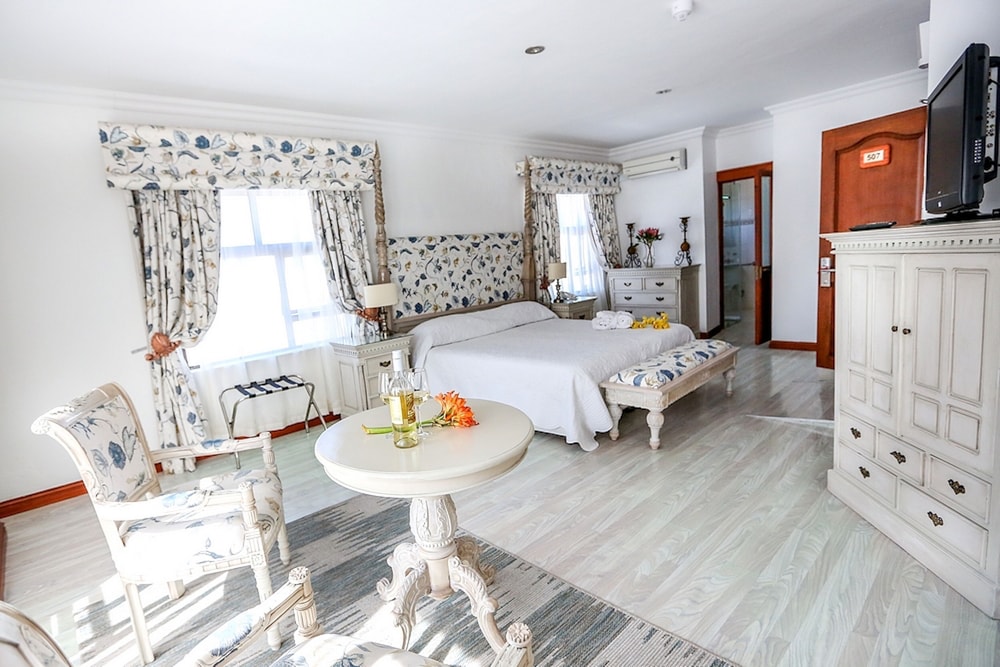Standard Twin Room - Photo 1