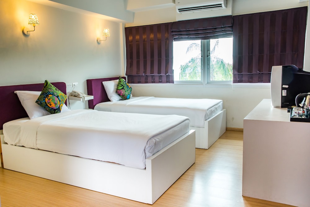Superior Double or Twin Room, Non Smoking, Garden View - Photo 6