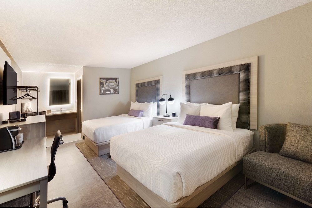Standard Room, 2 Queen Beds, Non Smoking, Refrigerator & Microwave (Shower Only) - Photo 1