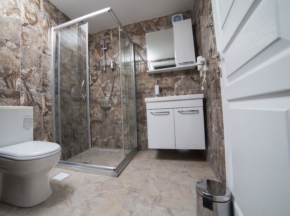 Deluxe Studio Suite photo 2