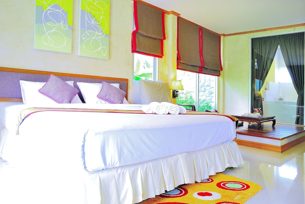 Deluxe Double Room with Garden View photo 3