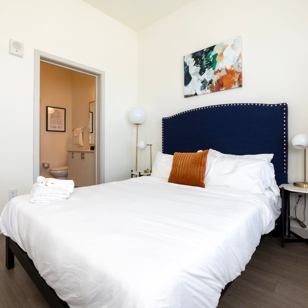 Modern Nulu 2BR Cozysuites 04, Billede 27