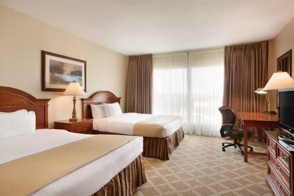 Standard Room, 2 Queen Beds, Non Smoking (Pet Friendly)