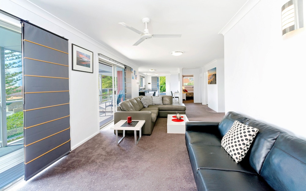 Apartment, 2 Bedrooms, River View photo 2