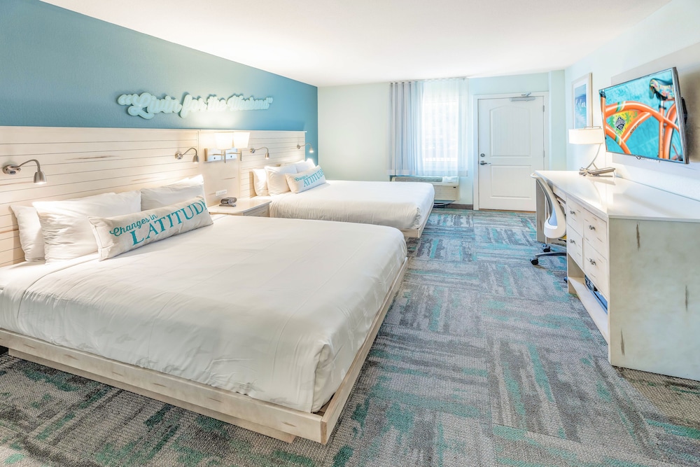 Room, Multiple Beds, Accessible (Parkway Two Bedroom Suite Accessible) photo 2