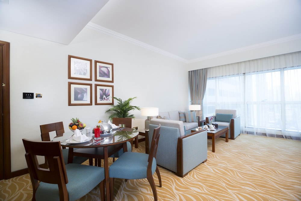 Suite, 1 Bedroom photo 2