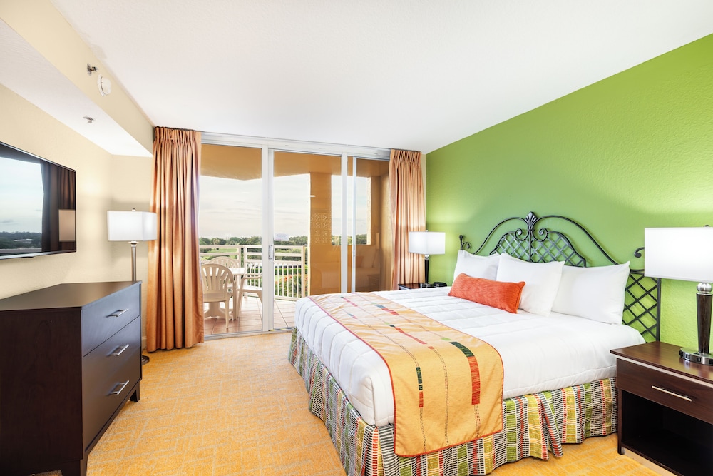 Deluxe Suite - Photo 3